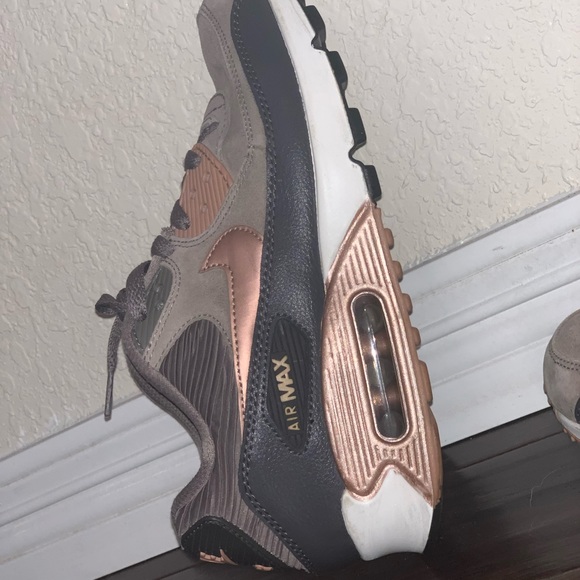 Nike Air Max - Picture 3 of 8